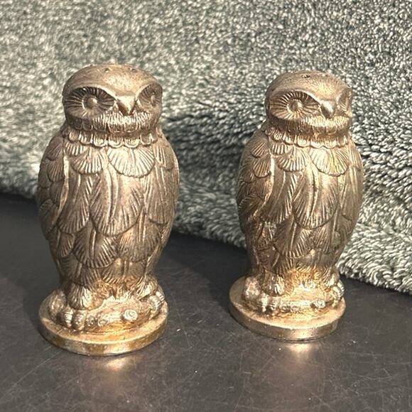 Vintage Owl Salt & Pepper Shakers Leonard Metal Gold tone - Picture 1 of 7